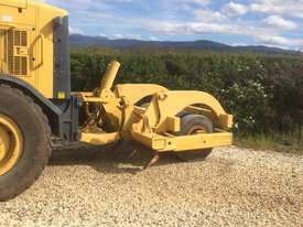 KOMATSU GD655-3A Grader - picture0' - Click to enlarge