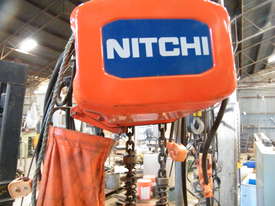 chain hoist  2 tonnes - picture0' - Click to enlarge