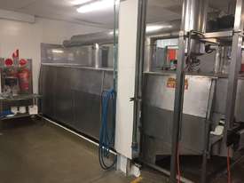 Steam pasteuriser with 1.5 meter plastic belt - picture0' - Click to enlarge