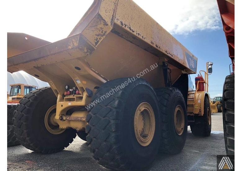 caption 2007 CATERPILLAR 740 ARTICULATED DUMP TRUCK