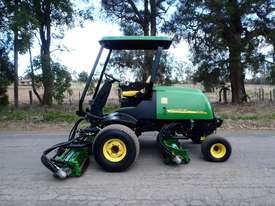 John Deere 3235c Golf Fairway mower Lawn Equipment - picture0' - Click to enlarge