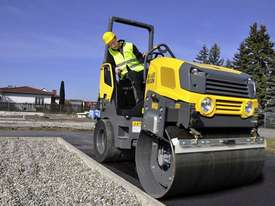 Wacker Neuson RD27 Double Roller Compactor - picture2' - Click to enlarge
