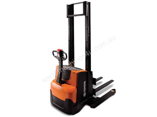 Toyota BT Staxio SWE120S Power Stacker Forklift
