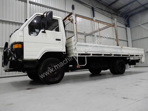 Toyota DYNA Cab chassis Truck