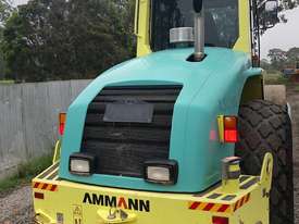 Ammann ASC130 Vibrating Roller Roller/Compacting - picture2' - Click to enlarge