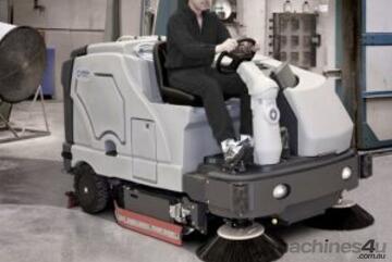 CLEANQUIP-Nilfisk SC8000 1300 Ride On LPG Scrubber Dryer