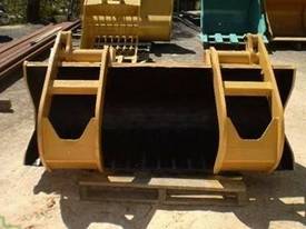 Grapple Bucket Jaws - picture0' - Click to enlarge