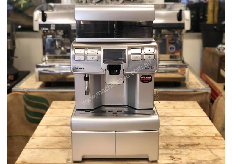 caption SAECO AULIKA SILVER FULLY AUTOMATIC COFFEE MACHINE