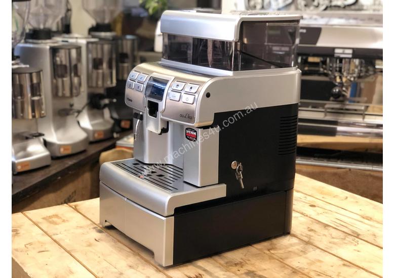 caption SAECO AULIKA SILVER FULLY AUTOMATIC COFFEE MACHINE