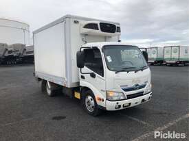 2013 Hino 300 Hybrid - picture0' - Click to enlarge