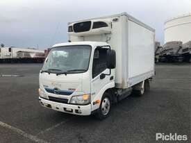 2013 Hino 300 Hybrid - picture2' - Click to enlarge