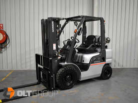 Nissan PL0 2.5 Tonne Forklift Container Mast LPG Sideshift 4300mm Lift Height - picture0' - Click to enlarge