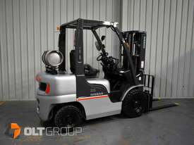 Nissan PL0 2.5 Tonne Forklift Container Mast LPG Sideshift 4300mm Lift Height - picture1' - Click to enlarge