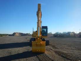 Komatsu PC210LC-8  - picture1' - Click to enlarge