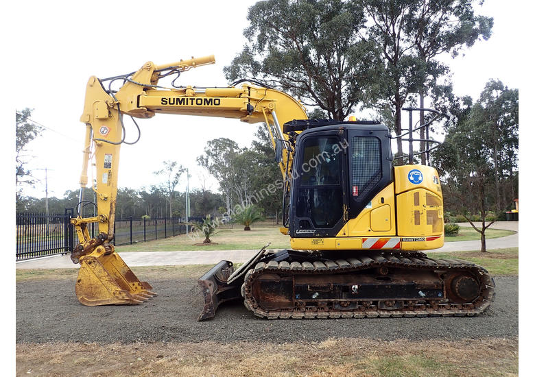 Used 2015 sumitomo SH145 Excavator in , Listed on Machines4u