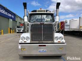 2010 Western Star 4800FX Constellation - picture1' - Click to enlarge