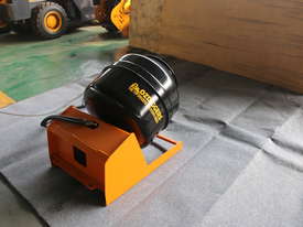 Mini loader cement mixer  - picture2' - Click to enlarge