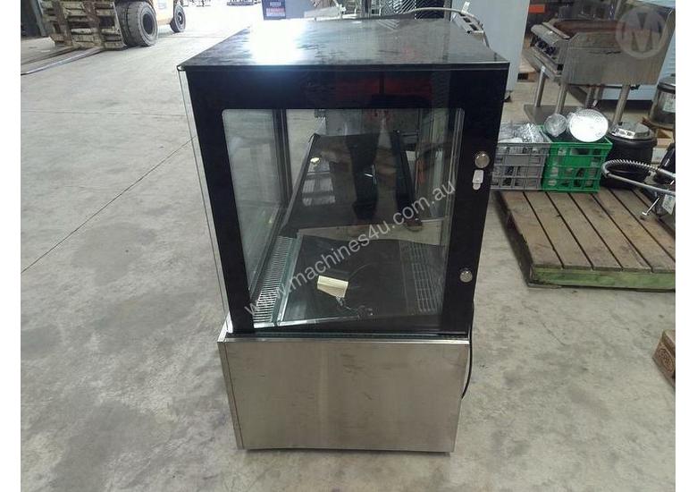Used anvil Anvil Cake Display Cake Display Fridge in , Listed on