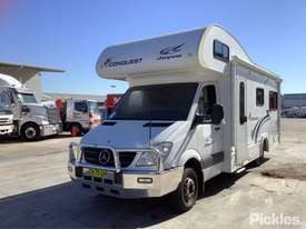 2010 Mercedes Benz NCV3 - picture1' - Click to enlarge
