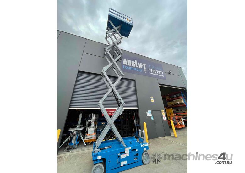 caption Genie GS-3246 XH 32ft Electric Scissor Lift - Compact, High-Performance
