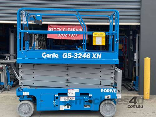 caption Genie GS-3246 XH 32ft Electric Scissor Lift - Compact, High-Performance