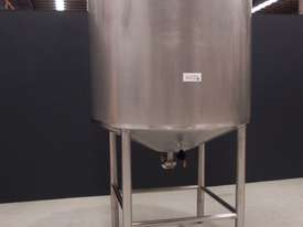 Stainless Steel Storage Tank - Capacity 3,000Lt - picture0' - Click to enlarge