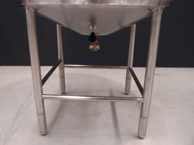 Stainless Steel Storage Tank - Capacity 3,000Lt - picture1' - Click to enlarge