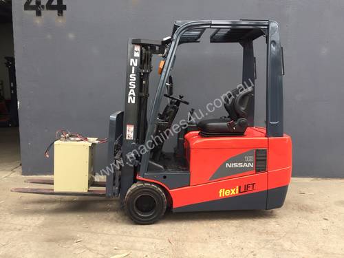 REFURBISHED NISSAN G1N1L18Q 1.8 TON 3 WHEELER ELECTRIC CONTAINER ENTRY FORKLIFT