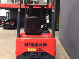 REFURBISHED NISSAN G1N1L18Q 1.8 TON 3 WHEELER ELECTRIC CONTAINER ENTRY FORKLIFT - picture2' - Click to enlarge