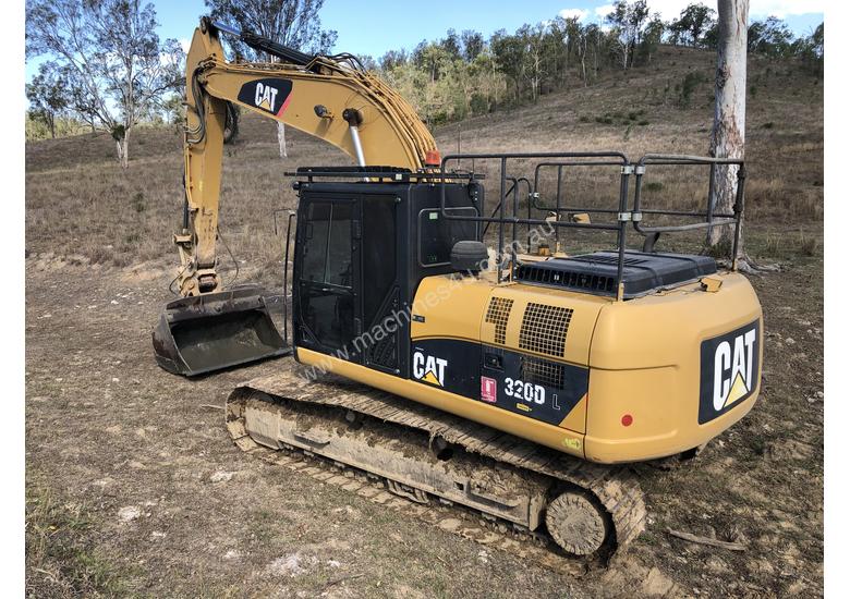 caption Caterpillar 320DL Excavator