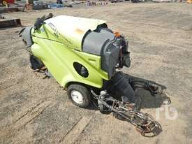 TENNANT GREEN MACHINE Sweeper - picture0' - Click to enlarge