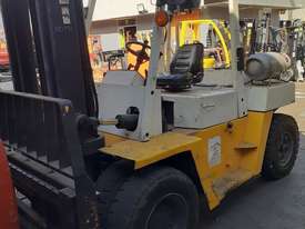 6 TON NISSAN FORKLIFT FOR SALE 2M WIDE CARRIAGE 3.7M LIFT HEIGHT DUAL AIR TYRE SIDE SHIFT 2000 MODEL - picture2' - Click to enlarge