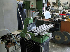 Rong Fu RF40 Geared Head Mill Drill (240volt) - picture0' - Click to enlarge