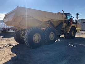 2015 Caterpillar 730C Articulated Dump Truck - picture2' - Click to enlarge