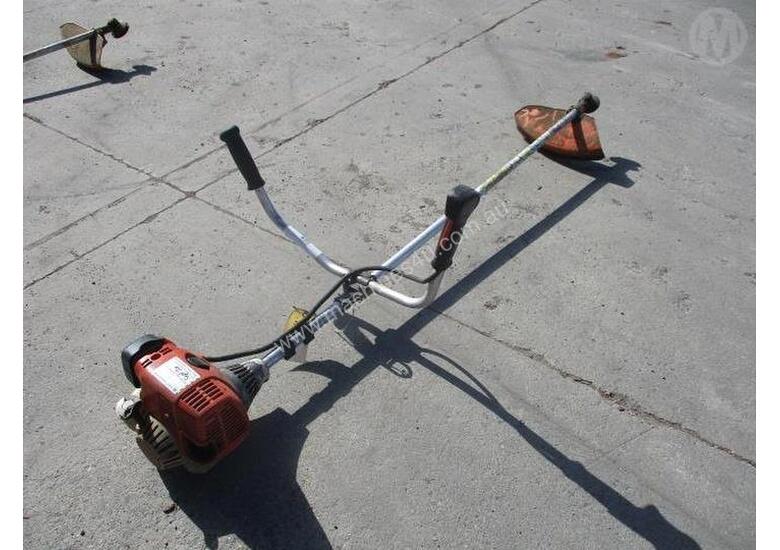 Used stihl Stihl FS110 Brushcutter Brush Cutter in , Listed on Machines4u