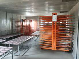 Spray Paint Racks / Finger Trolleys - picture2' - Click to enlarge