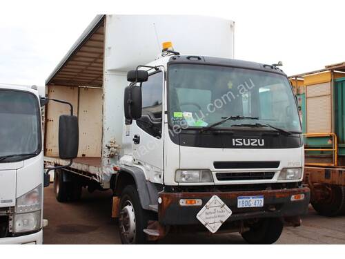 Isuzu 2002 FY FVR 900T Tautliner Truck