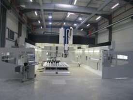 CMS Cronus High speed 5 axes CNC machine - picture1' - Click to enlarge