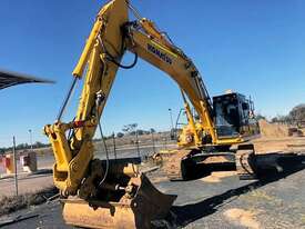 2017 KOMATSU PC300LC-8MO - picture0' - Click to enlarge