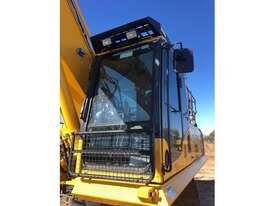 2017 KOMATSU PC300LC-8MO - picture2' - Click to enlarge