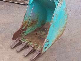 Used 5 Tonne, 600mm GP Bucket. In good used condition 6 month warranty - picture0' - Click to enlarge