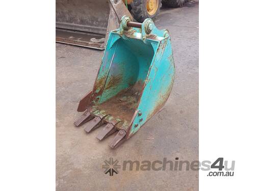 Used 5 Tonne, 600mm GP Bucket. In good used condition 6 month warranty