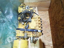 KOMATSU INJECTION PUMP - picture0' - Click to enlarge