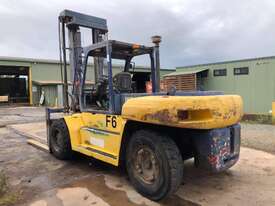 Komatsu Forklift 16T - picture1' - Click to enlarge