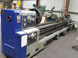 Used Mazak Centre Lathe - picture0' - Click to enlarge