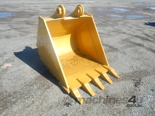 1065mm Bucket to suit Komatsu PC 200