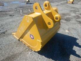 1065mm Bucket to suit Komatsu PC 200 - picture1' - Click to enlarge