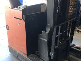 BT Reach Truck with 3 Year Old YUASA Battery - picture2' - Click to enlarge
