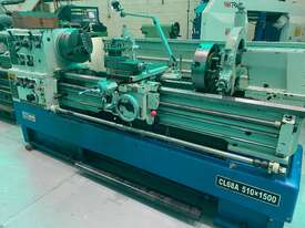 HAFCO Centre lathe - picture1' - Click to enlarge