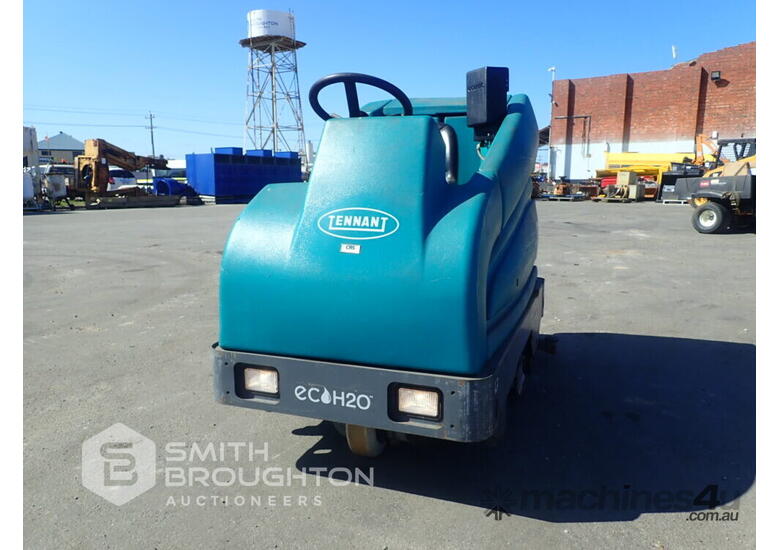 Used TENNANT T15 RIDE ON FLOOR SCRUBBER Scrubbers in , Listed on